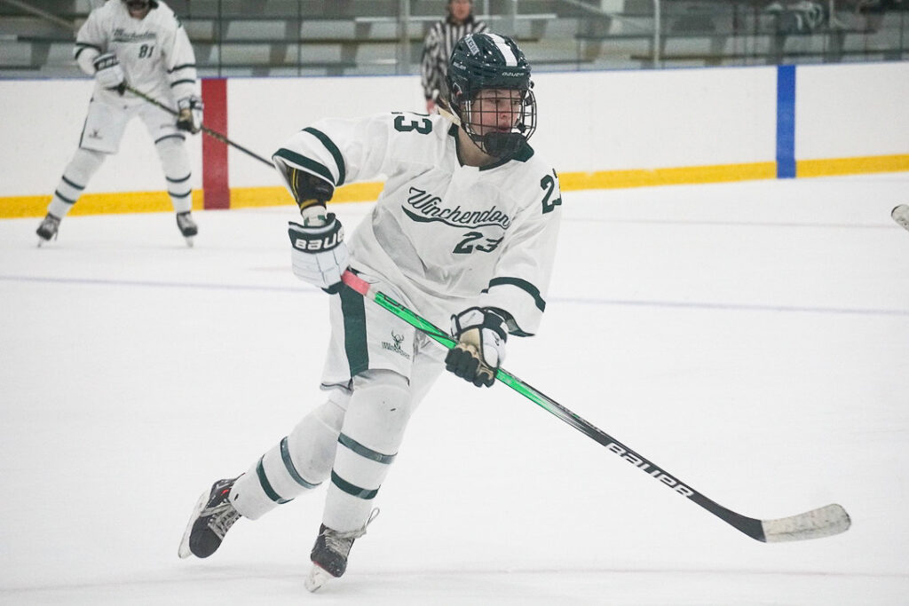Girls Hockey 16U on a Heater The Winchendon School